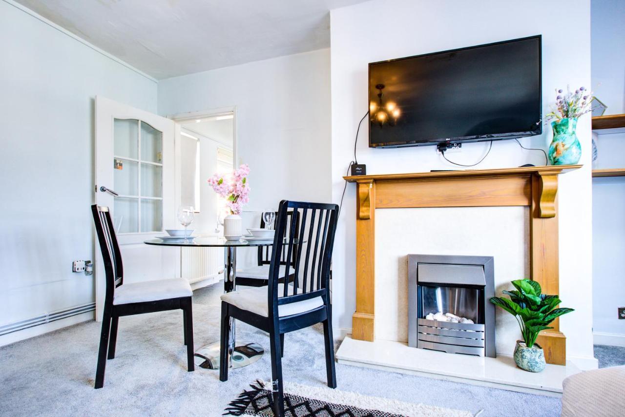 Private Family Apartment, In Victoria Posh Sw1 Londra Dış mekan fotoğraf